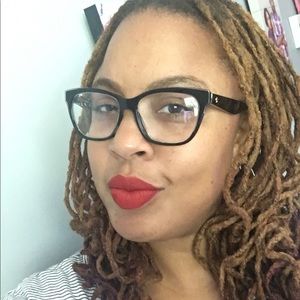 Meet your Posher, Philicia